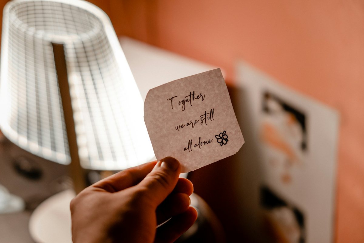 Positive Affirmationen im Alltag integrieren
